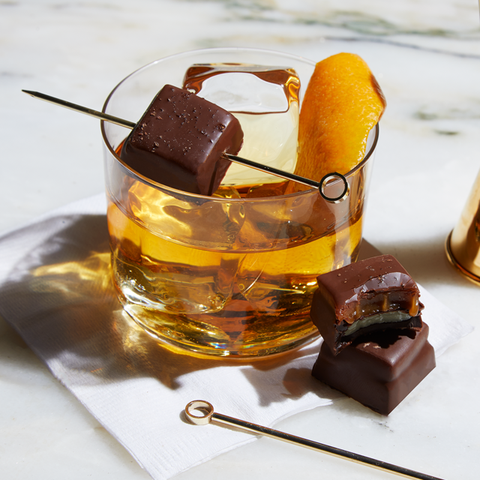 vosges-haut-chocolat-blog/alderwood-smoked-salt-caramel-marshie-old-fashioned