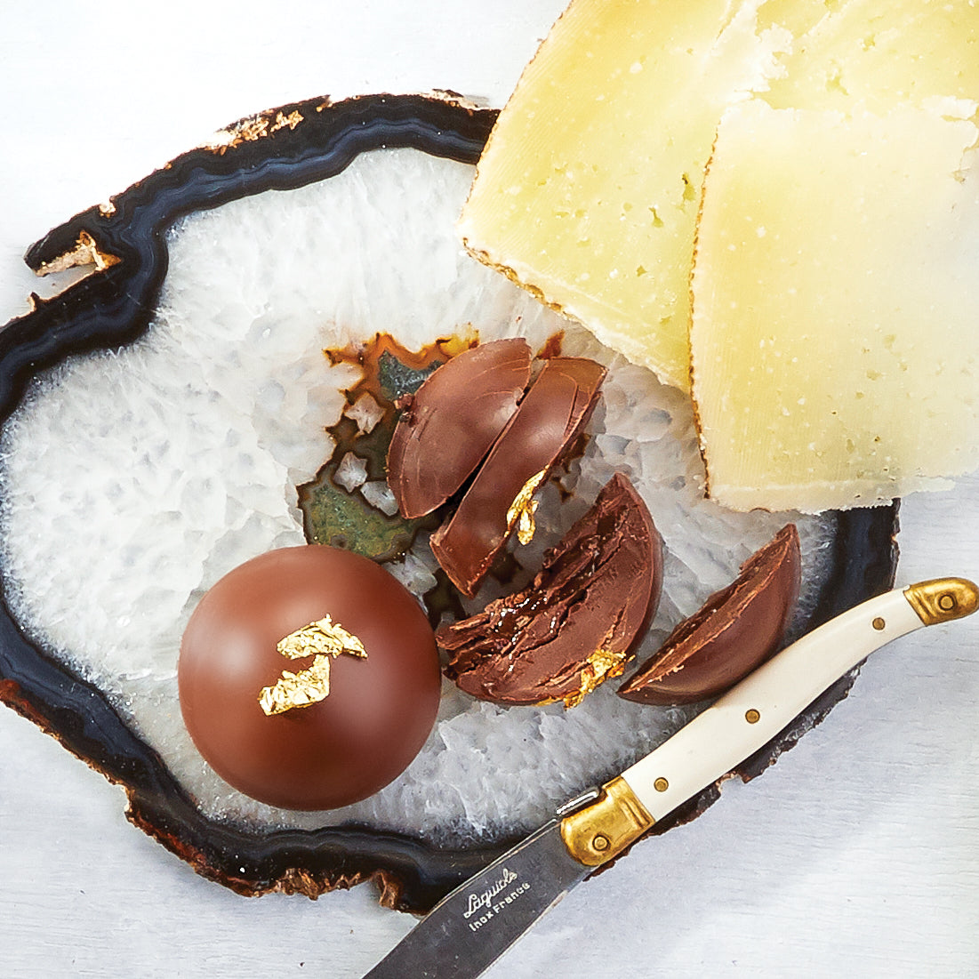 vosges-haut-chocolat-blog/5-chocolate-fathers-day-gift-ideas