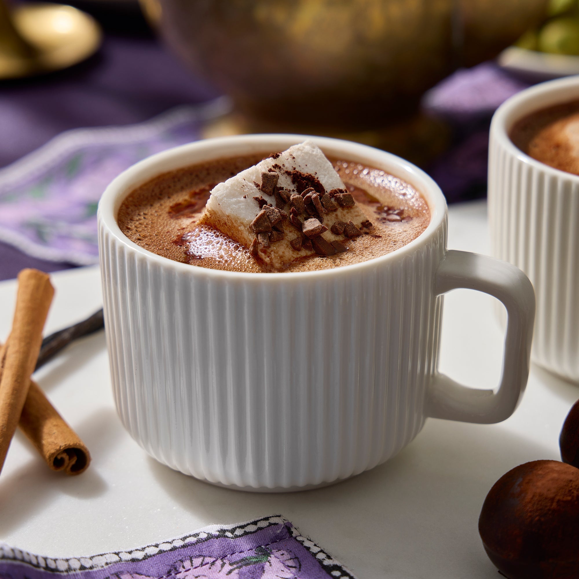 vosges-haut-chocolat-blog/drinking-chocolate-vs-hot-cocoa
