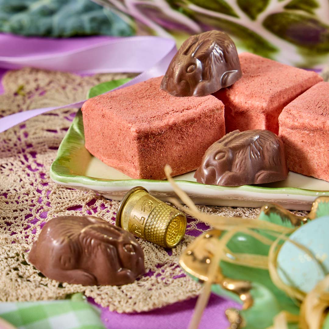 Fluffy Strawberry Marshmallows